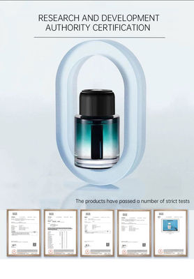 Máquina de aromaterapia para automóviles negros silenciosos de 150 ml con compatibilidad con el aceite esencial
